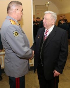 80 лет генерал-полковнику С.В. Петрову 80 лет генерал-полковнику С.В. Петрову